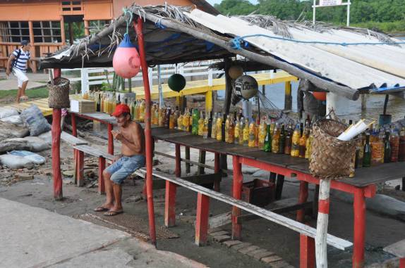Pequena venda em Mandacaru, na viagem pelo Rio Preguiças, entre Barreirinhas e Atins, nos Lençóis Maranhenses (MA)